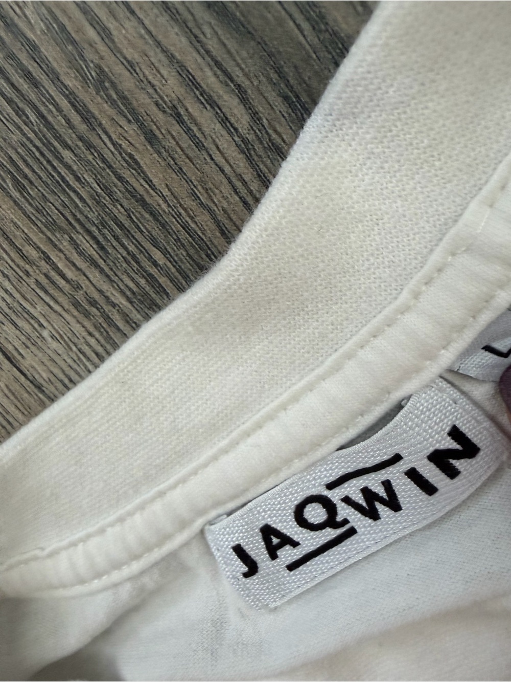 white crewneck t-shirt is from the streetwear and lifestyle brand JAQWIN men’s L - Picture 4 of 7